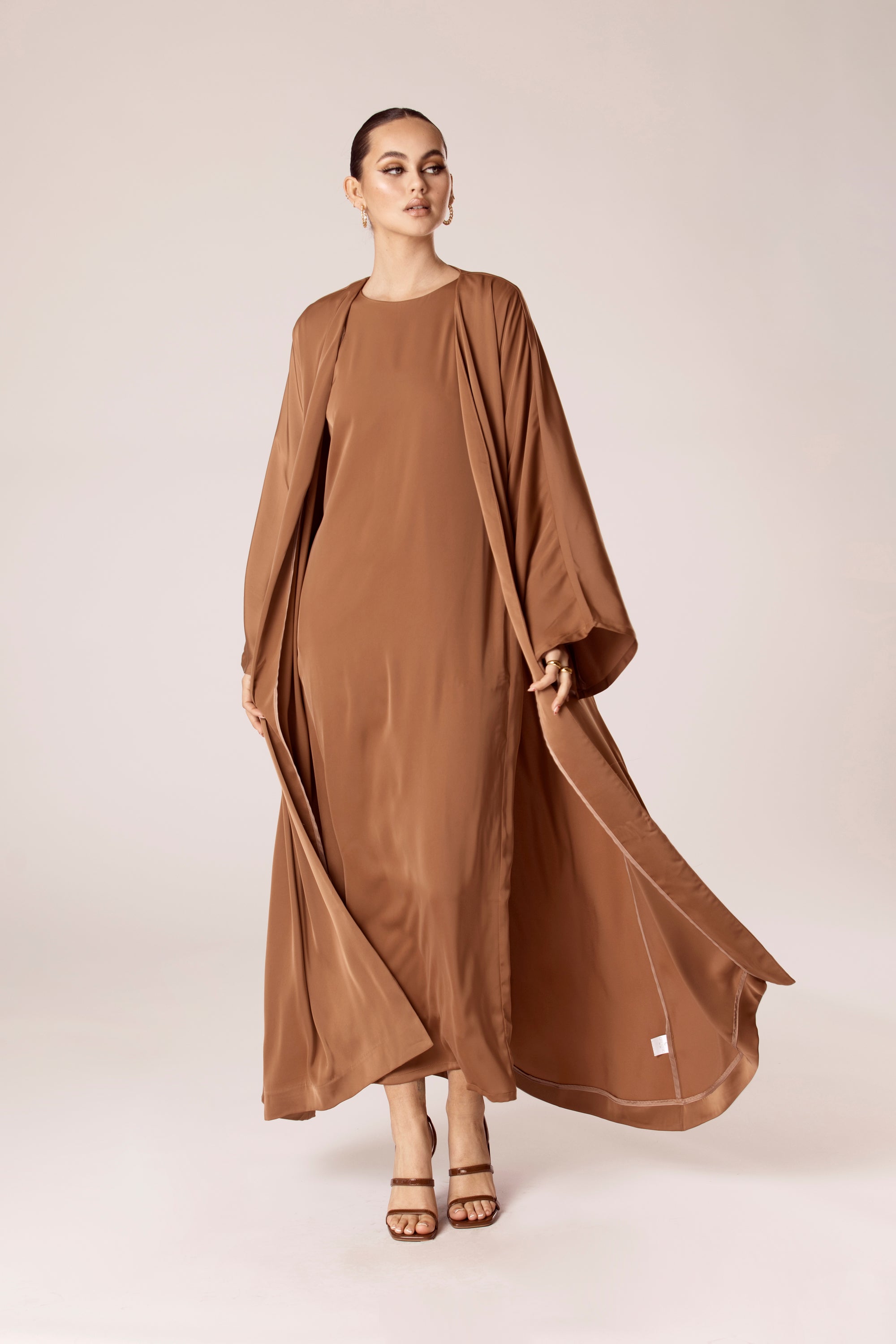 Angelina Open Abaya - Copper Veiled Collection 
