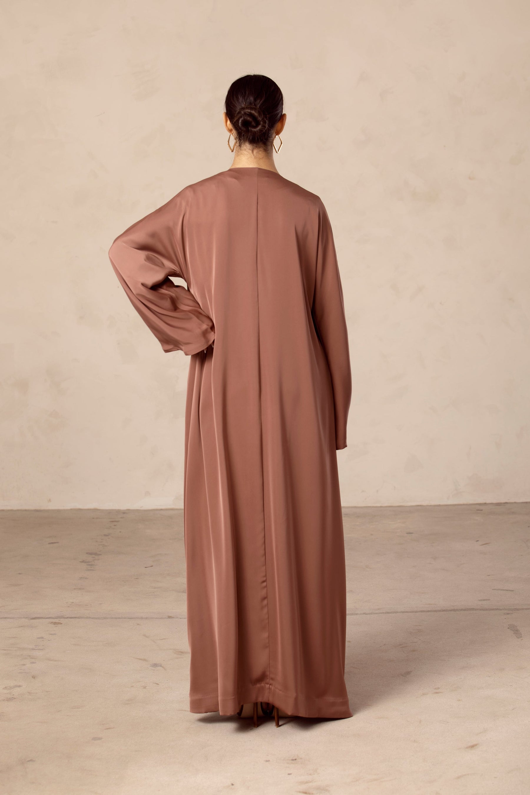 Angelina Open Abaya - Pecan Veiled Collection 