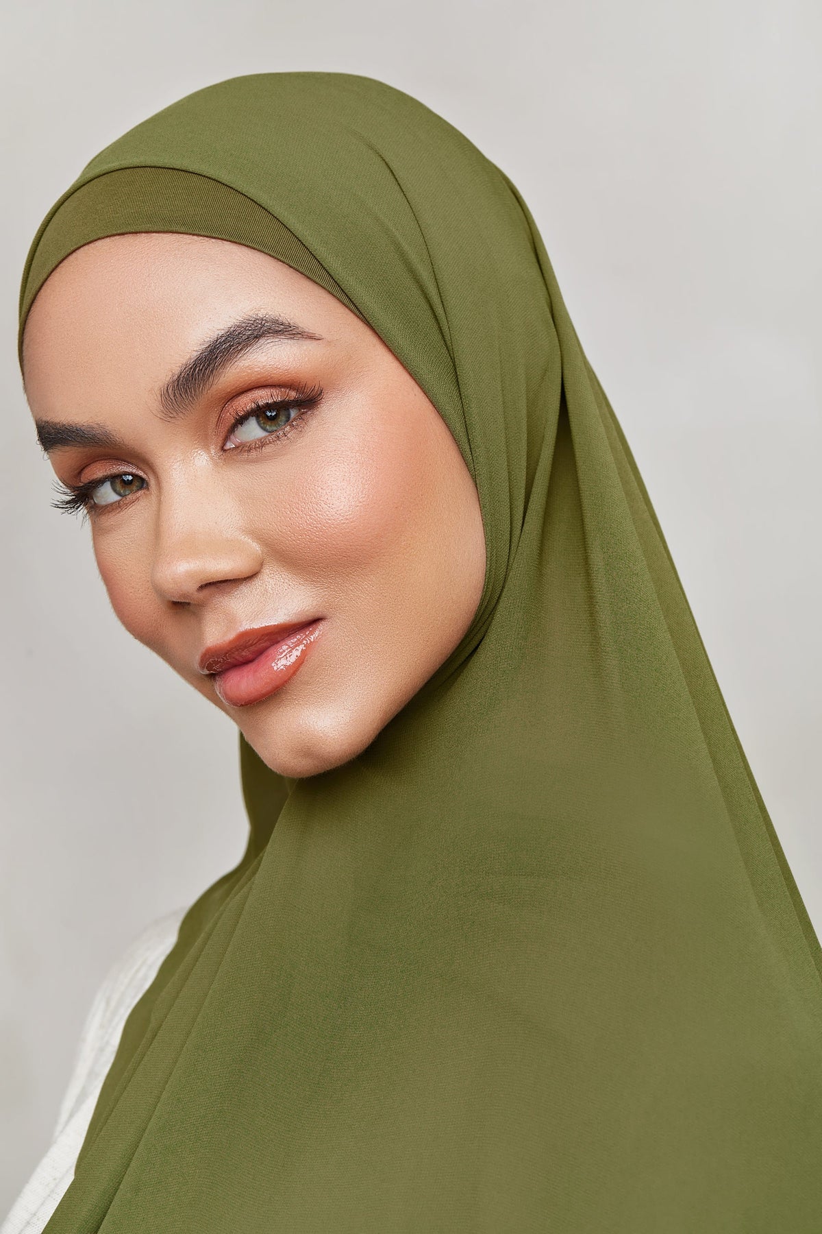 Chiffon LITE Hijab - Avocado Veiled 