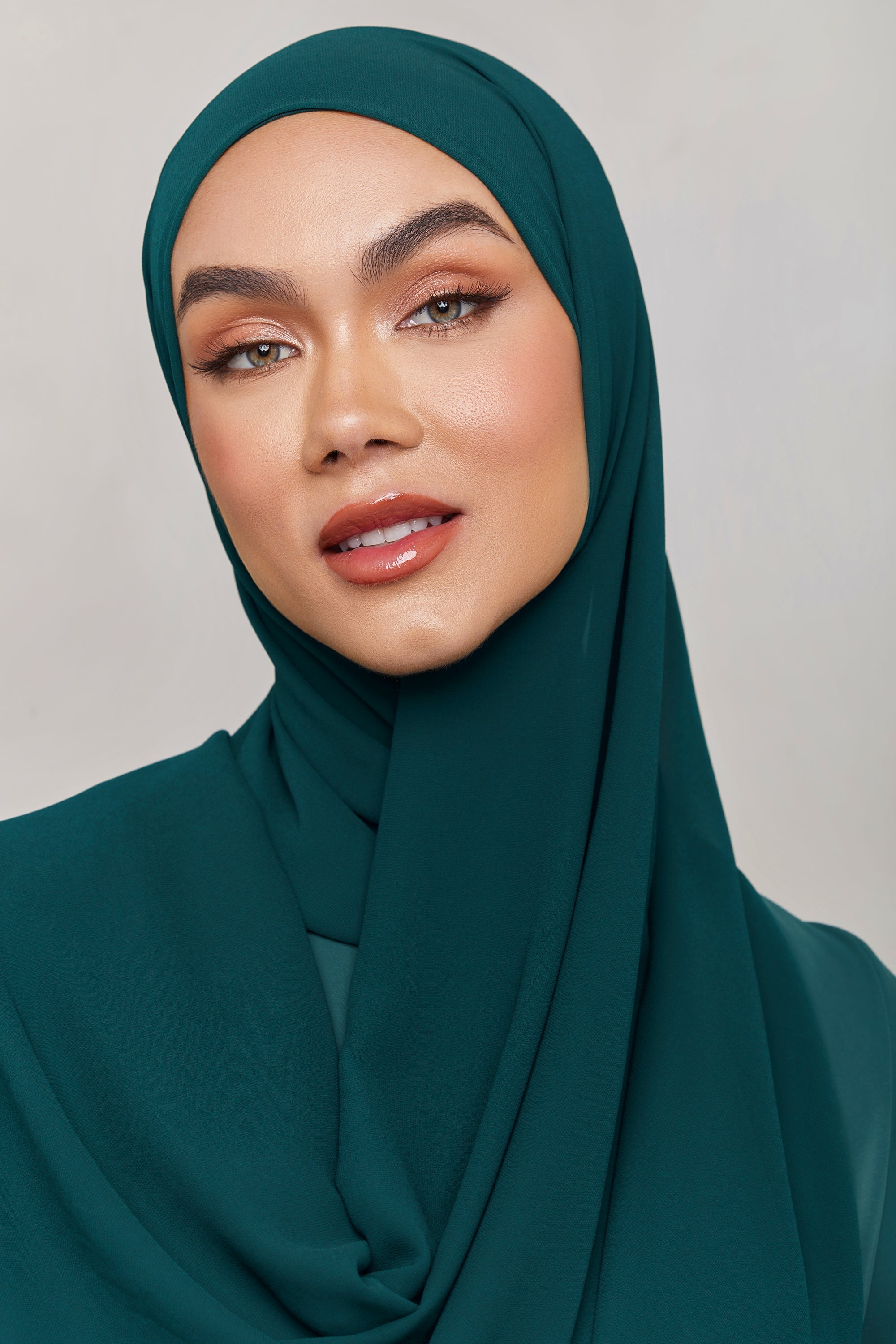 Chiffon LITE Hijab - Deep Teal Veiled 