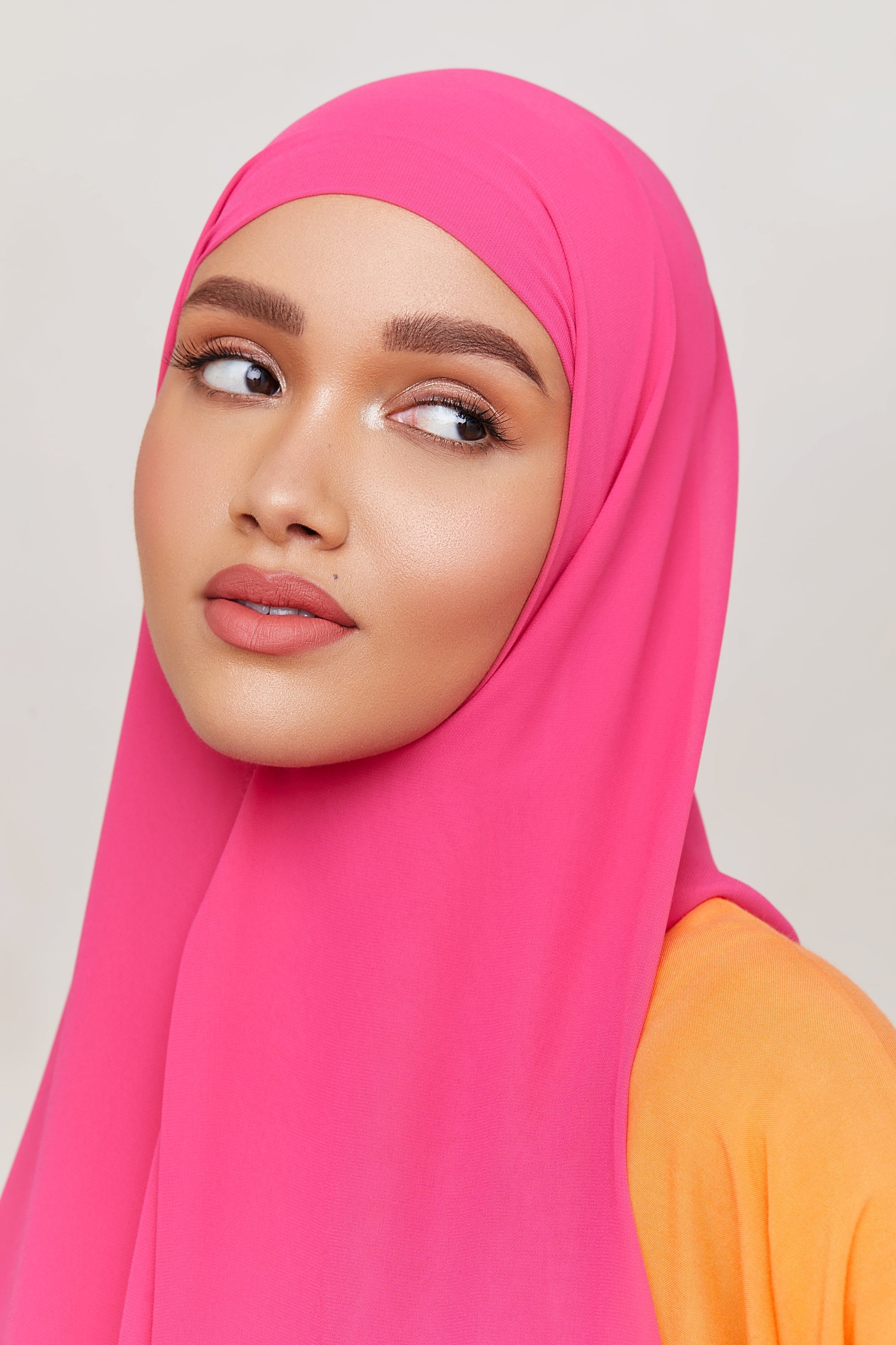 Chiffon LITE Hijab - Pink Yarrow Veiled 