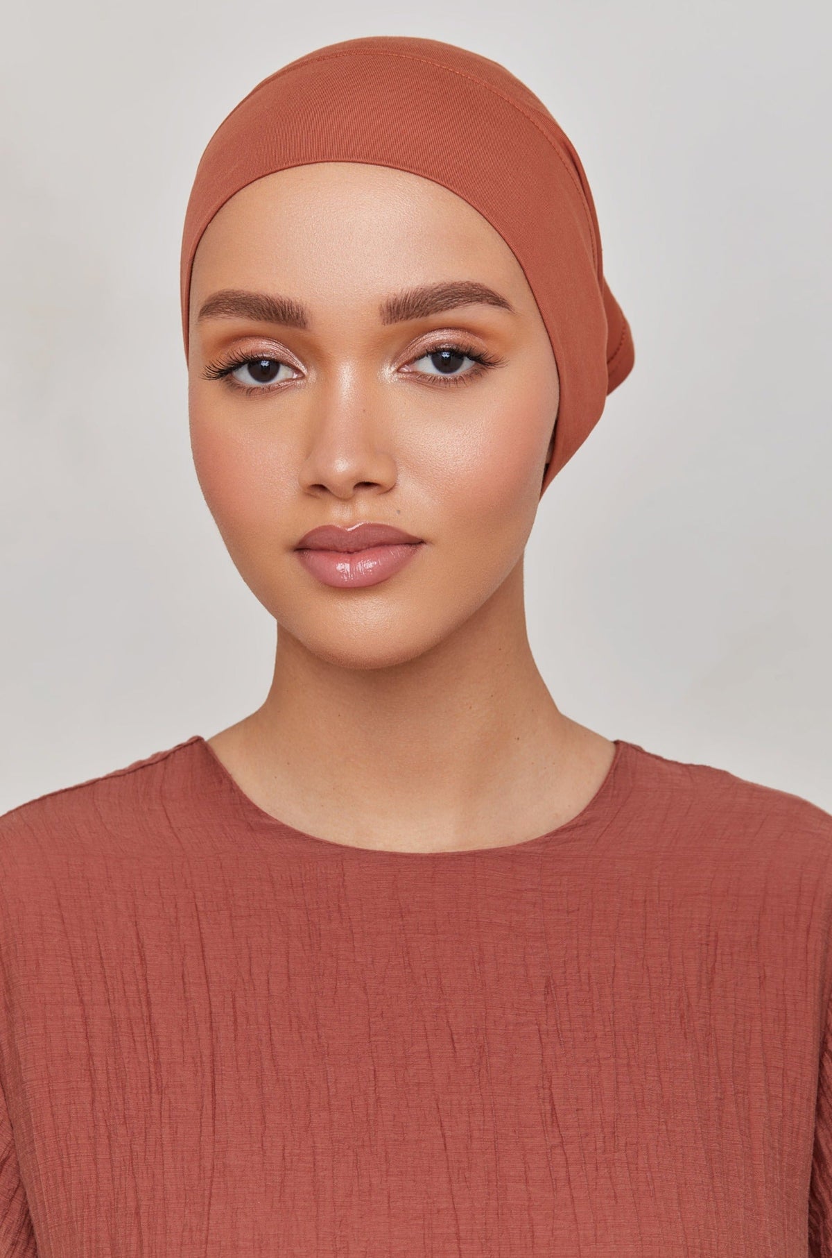 Veiled Collection Criss Cross Undercap - Taupe