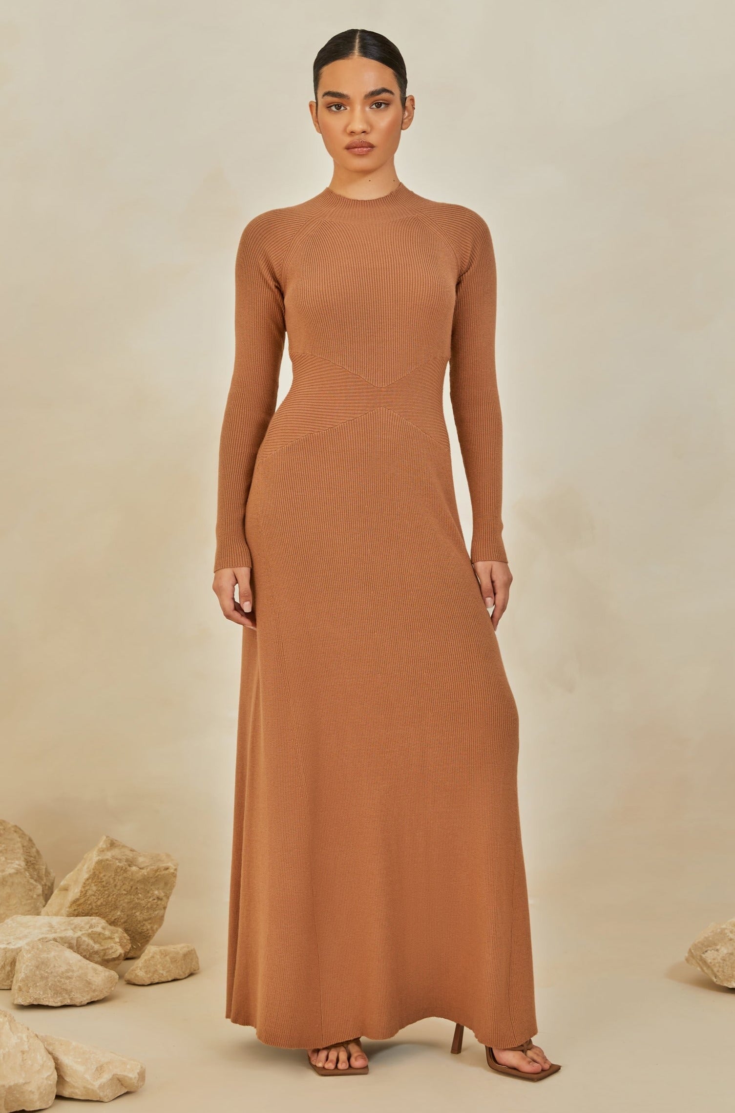 Knit maxi 2024 dresses with sleeves