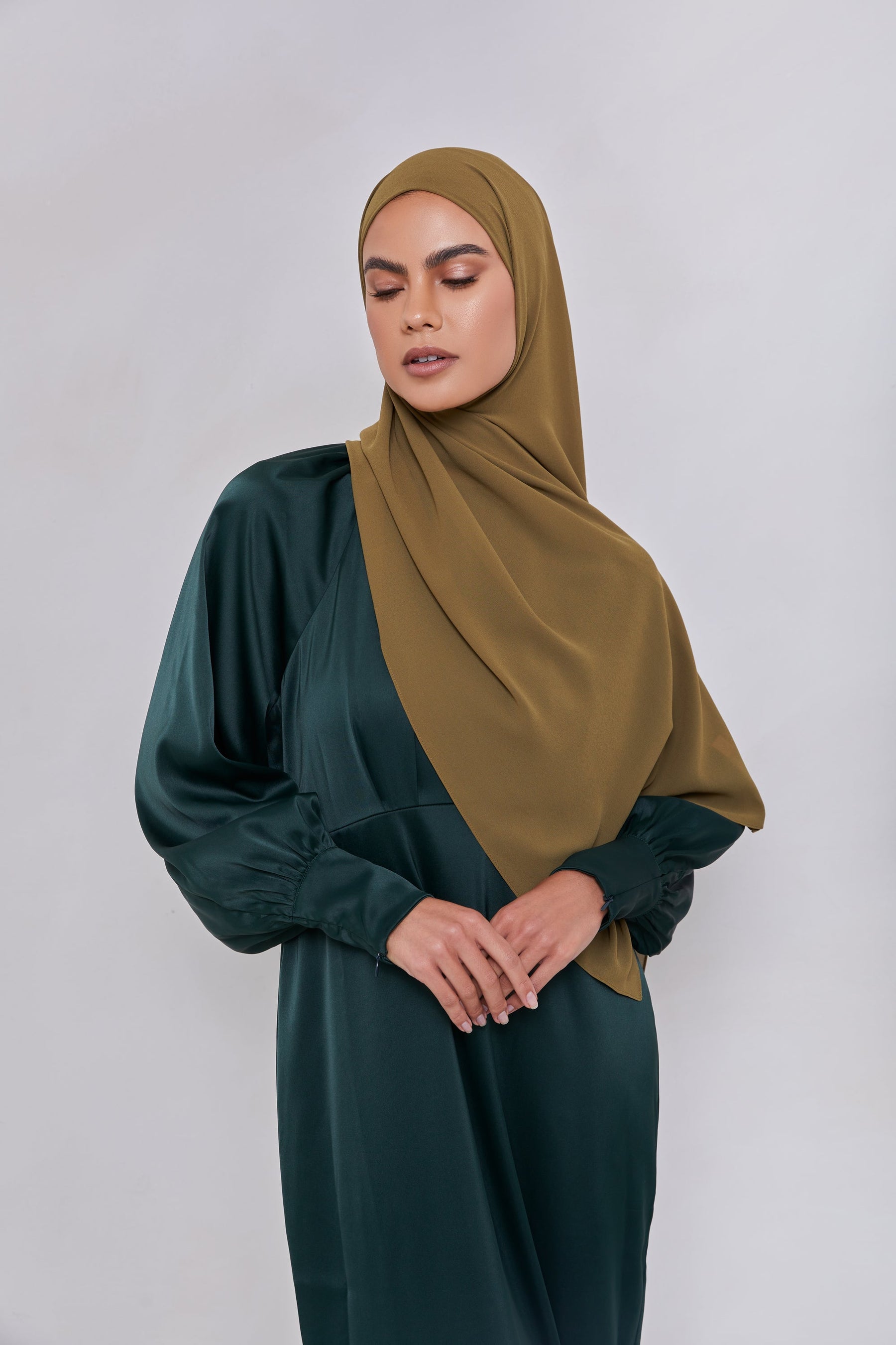 Essential Chiffon Hijab - Olive Scarves & Shawls Veiled Collection 