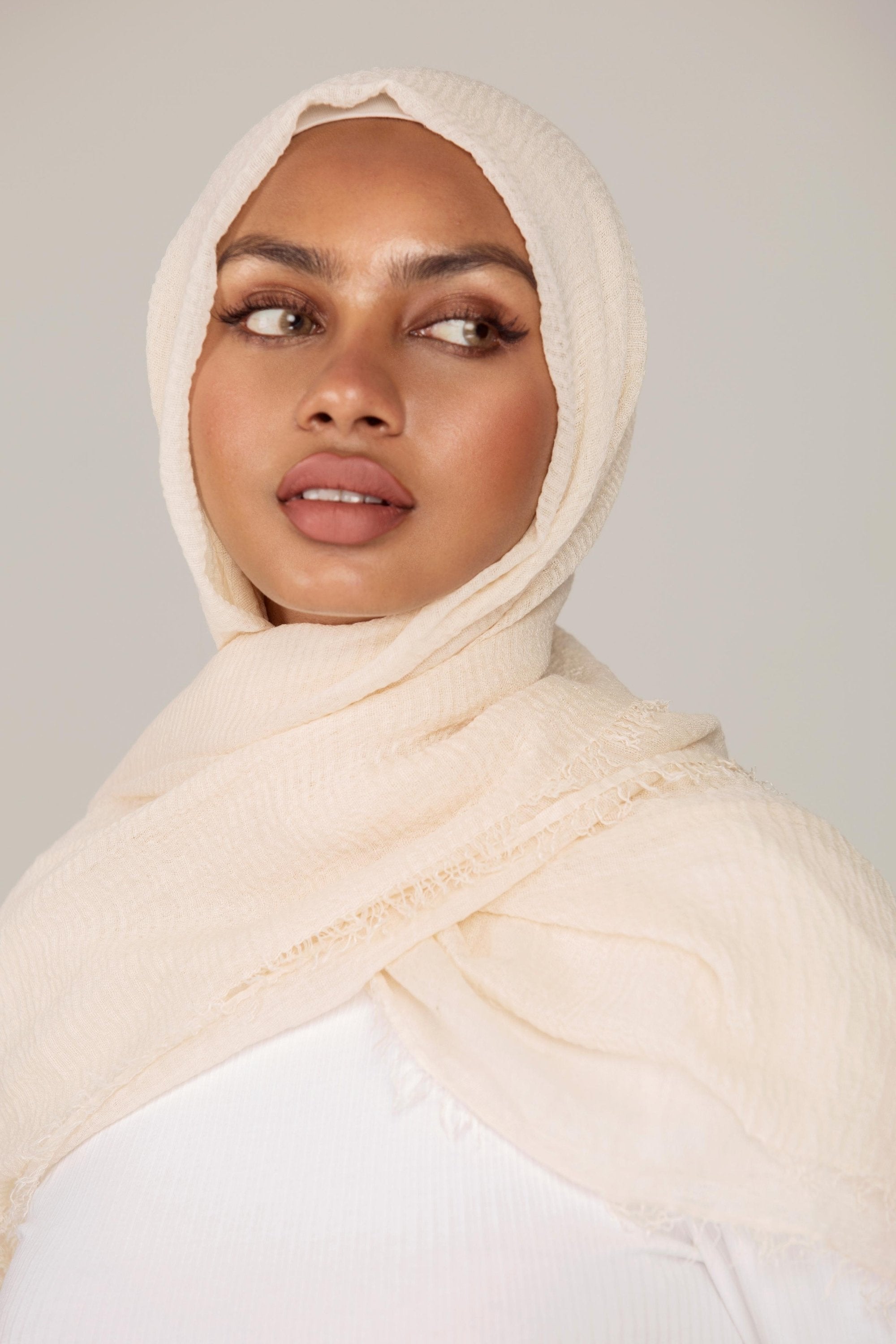 Everyday Crinkle Hijab - Alabaster Veiled Collection 