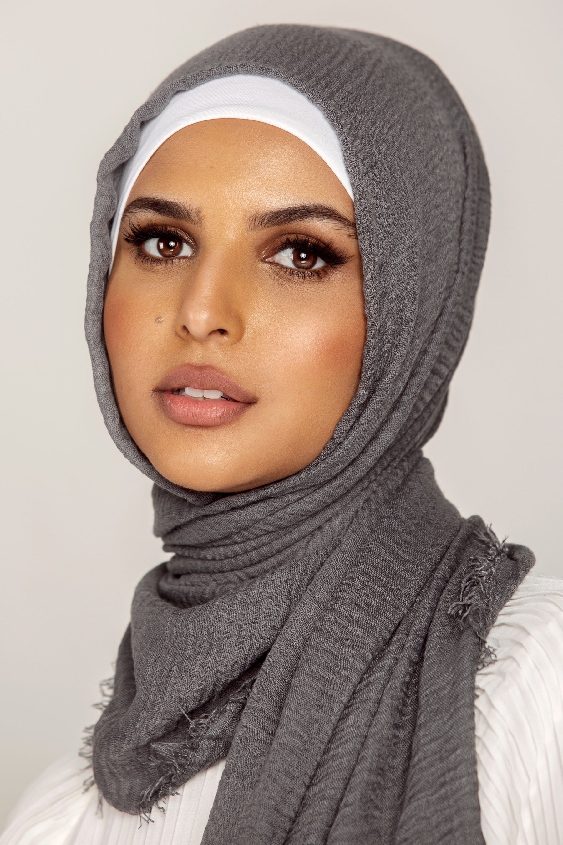 Everyday Crinkle Hijab - Charcoal Veiled Collection 