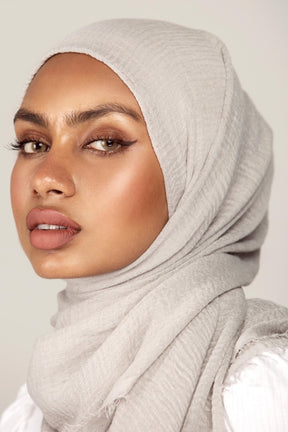 Everyday Crinkle Hijab - Smokey Veiled Collection 