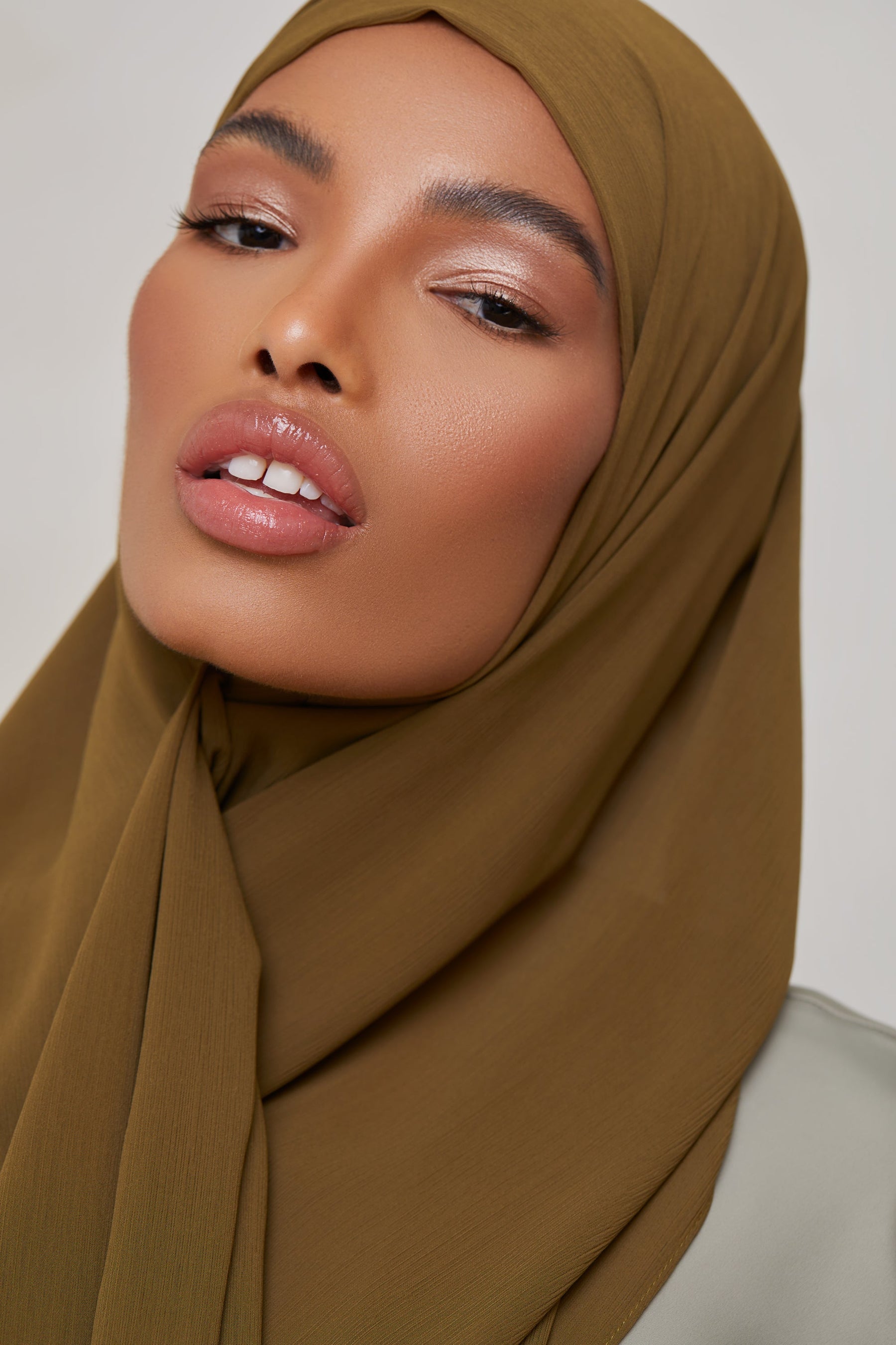 Georgette Crepe Hijab - Zeit Veiled Collection 