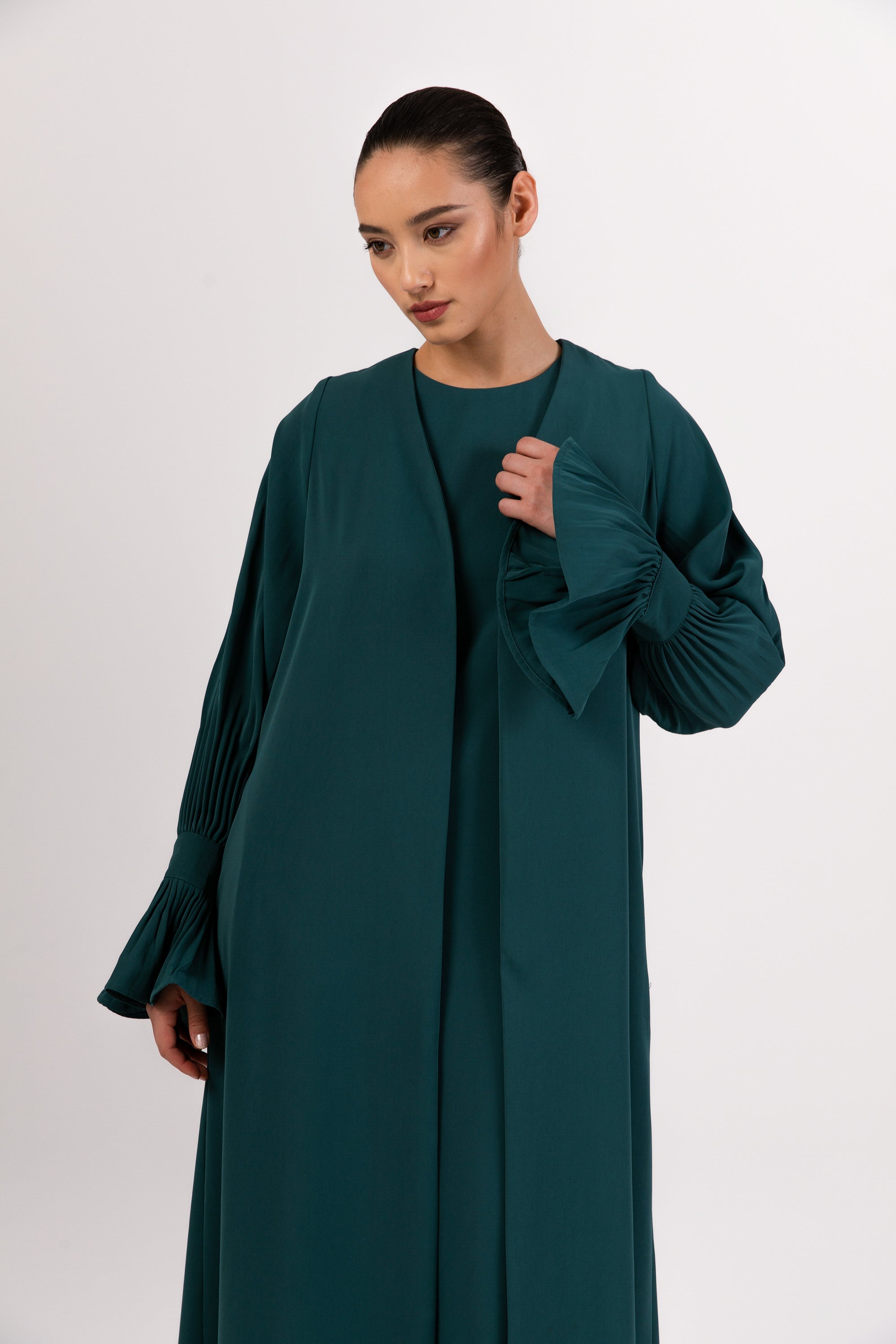 Jamila Cinched Sleeve Open Abaya - Teal Veiled 