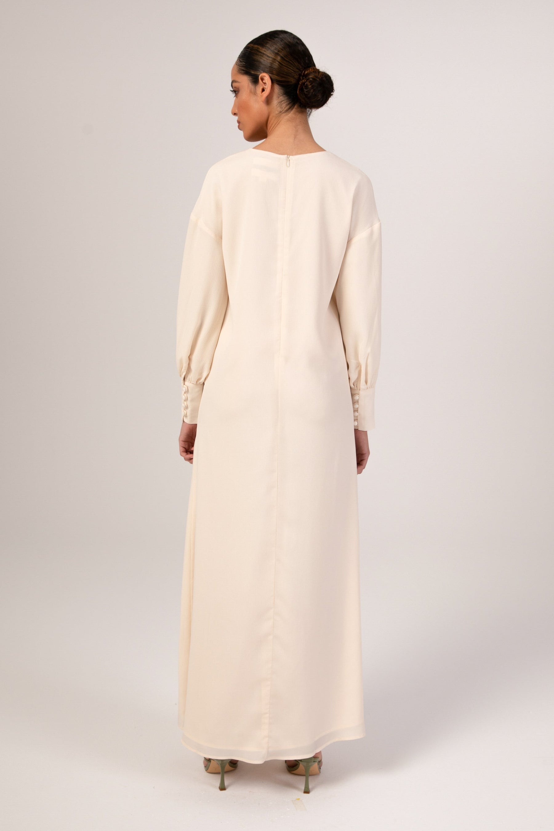 Madina Textured Maxi Dress - Unbleached Veiled 