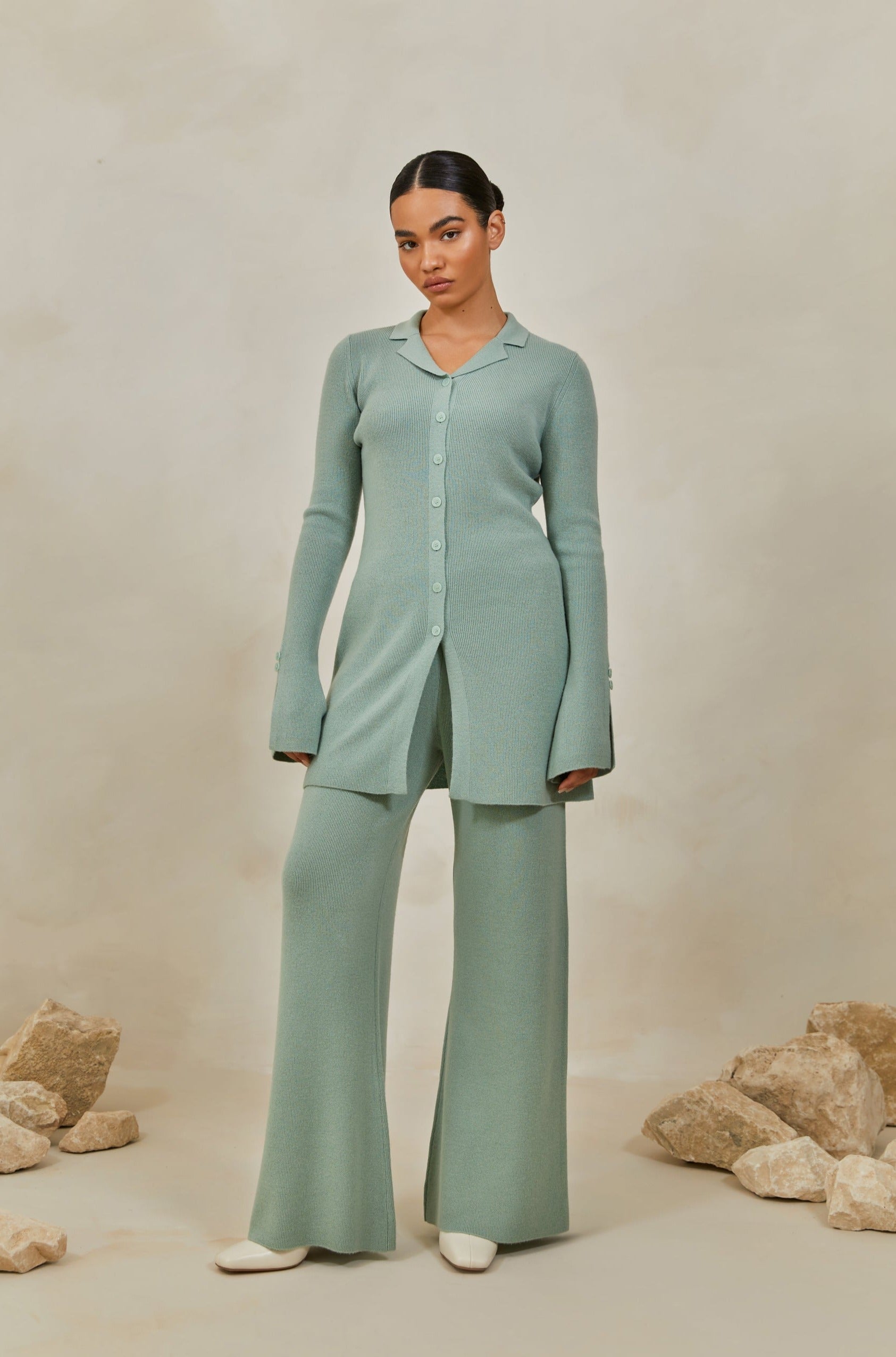 Sage green merino wool flat-front stretch Dress Pants | Sumissura