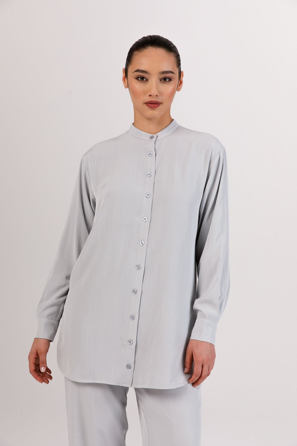 Nashwa Textured Rayon Button Down Tunic - Soft Grey Veiled 