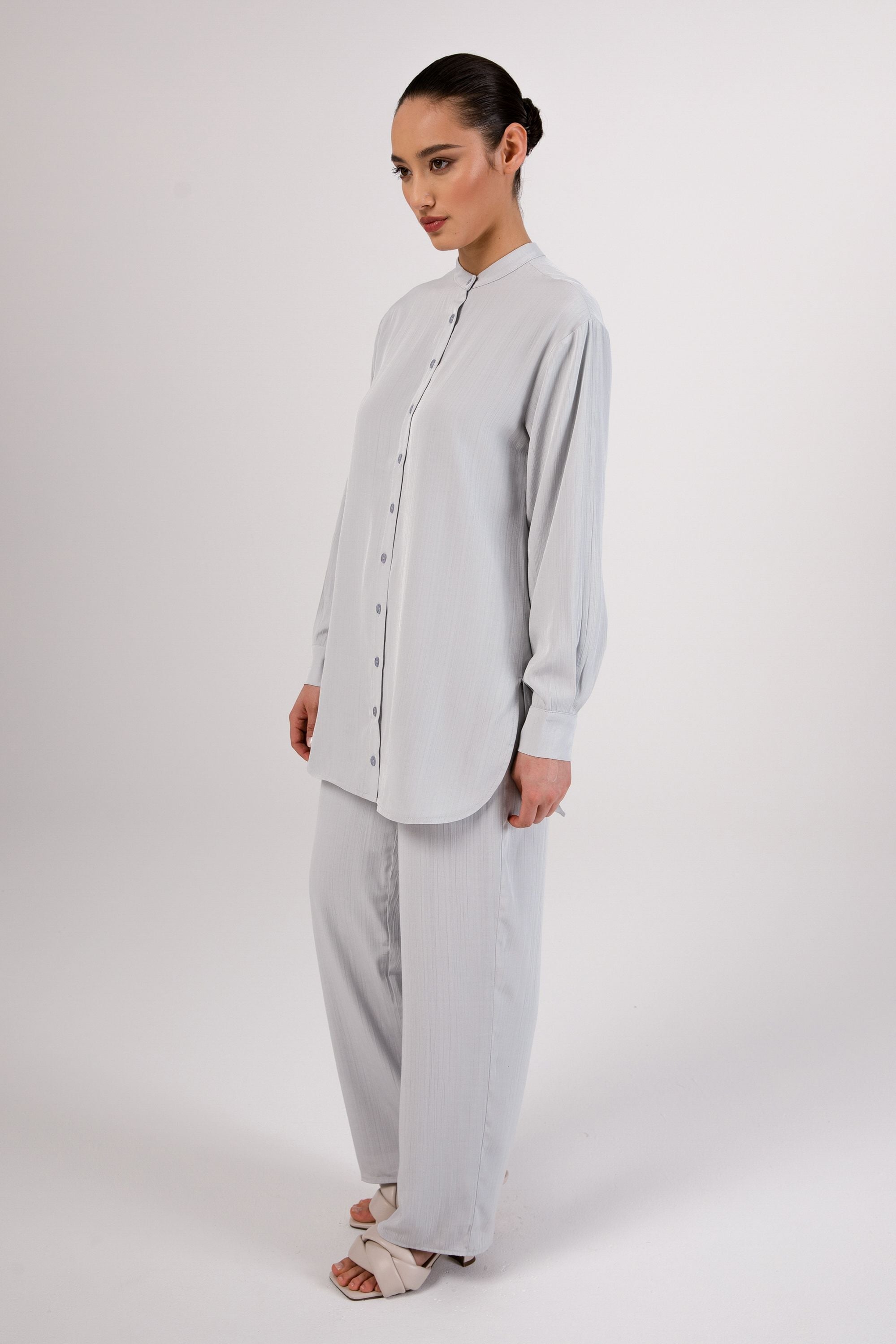 Nashwa Textured Rayon Wide Leg Pants - Soft Grey Veiled 