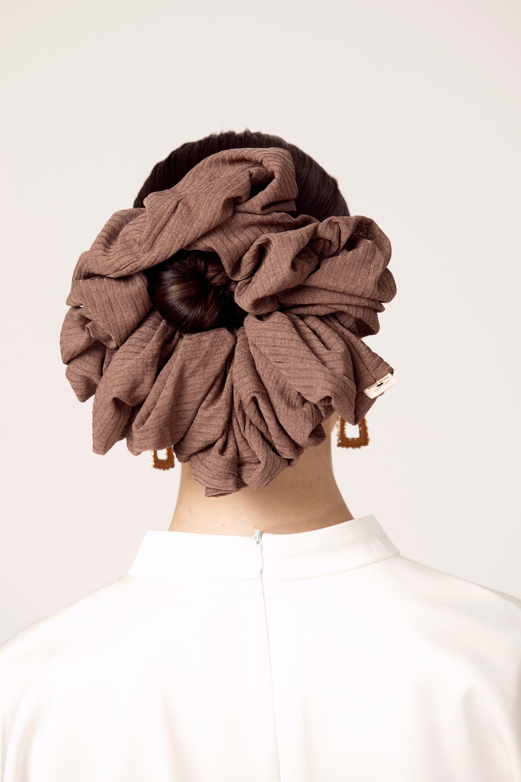 Ribbed Volume Scrunchie - Dark Taupe Veiled Collection 