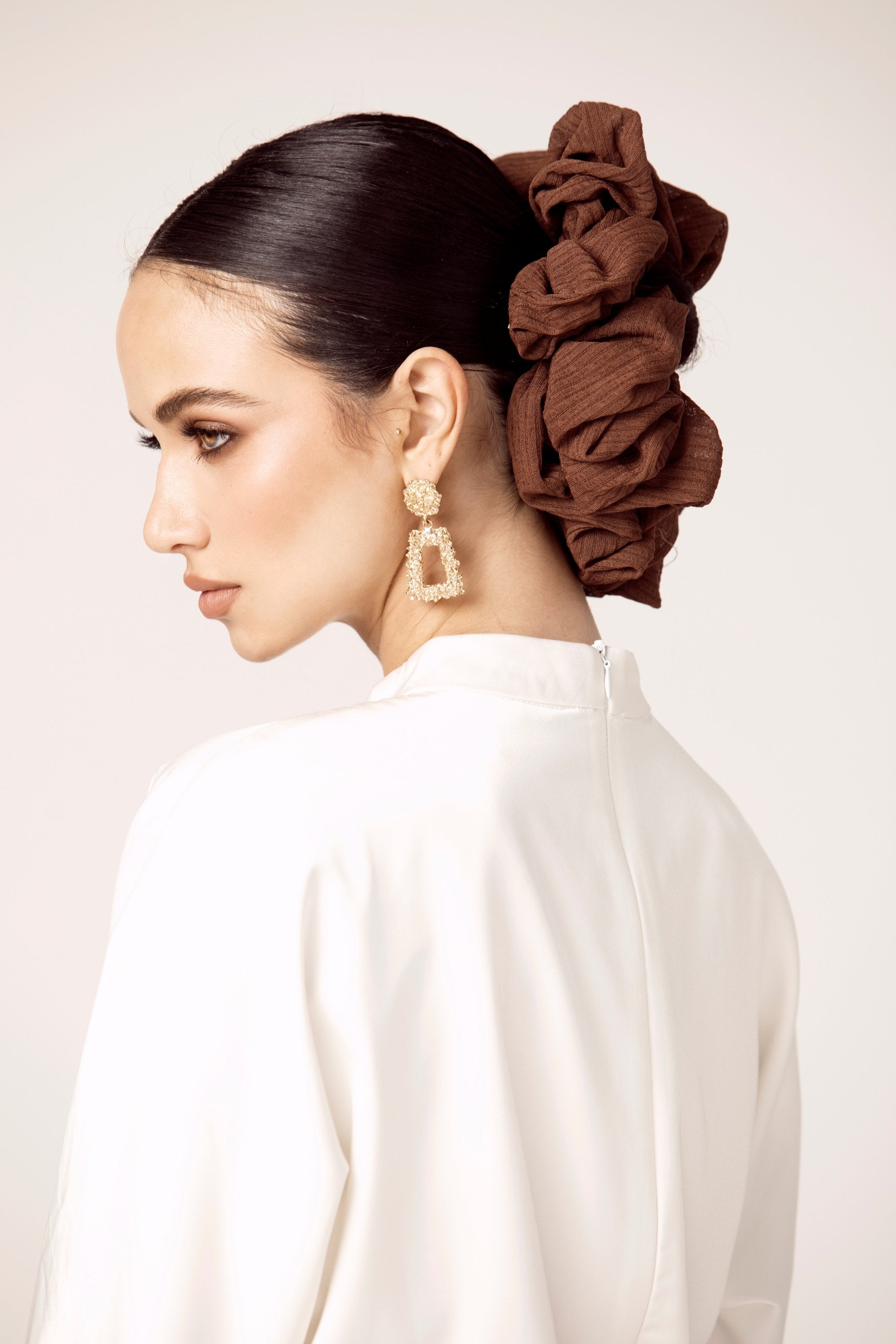 Ribbed Volume Scrunchie - Nutmeg Veiled Collection 