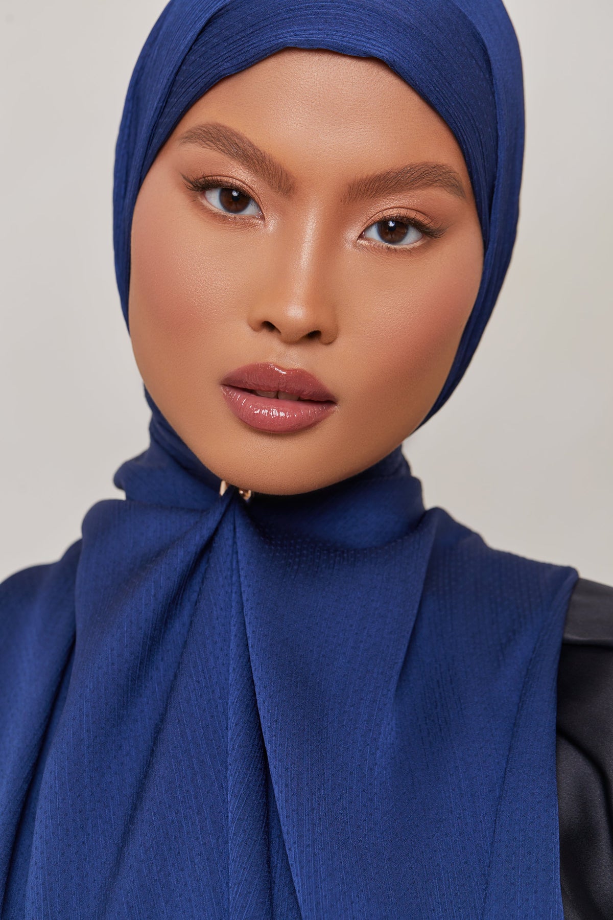 TEXTURE Crepe Hijab - Navy Dots Veiled Collection 