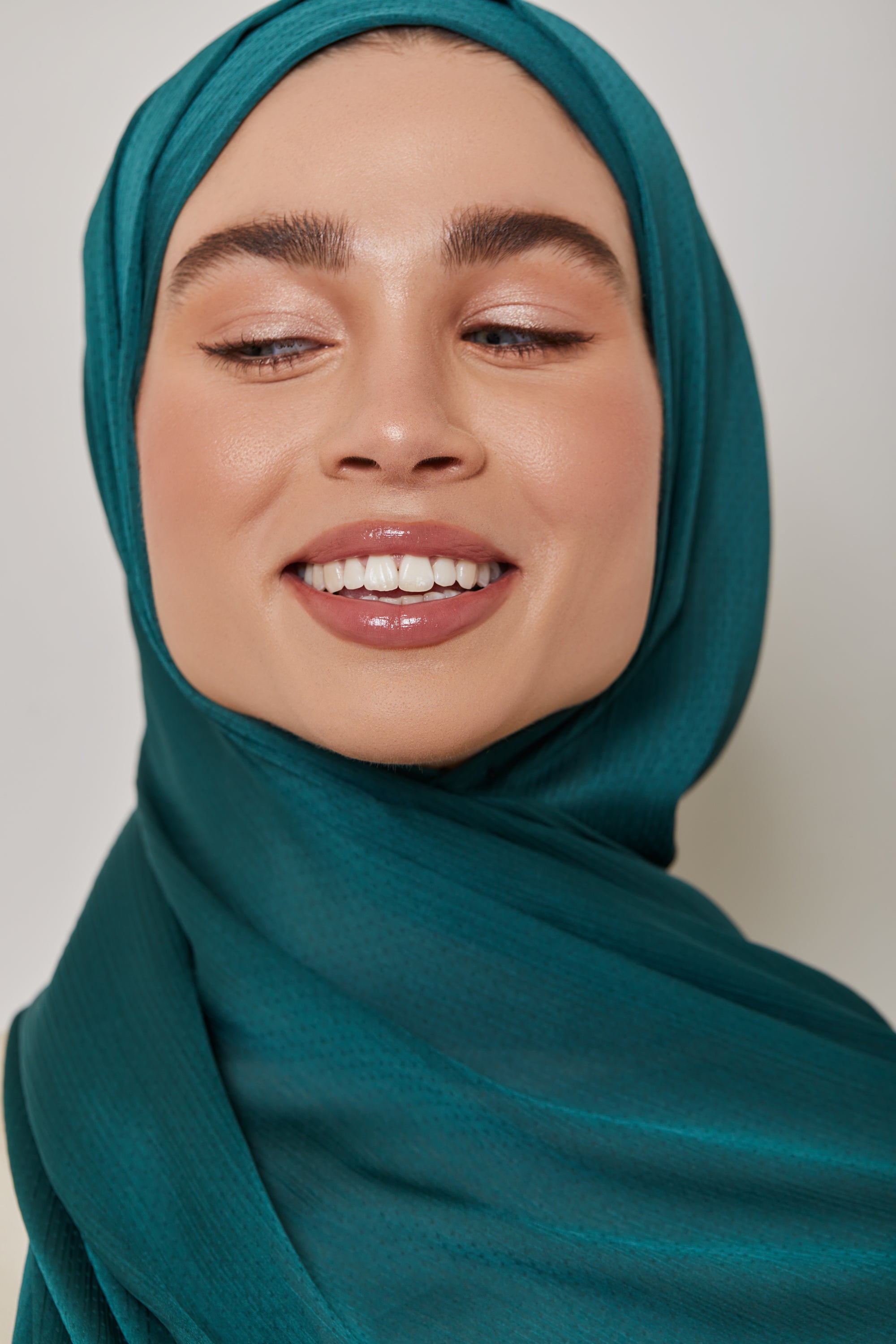TEXTURE Crepe Hijab - Teal Dots Veiled Collection 