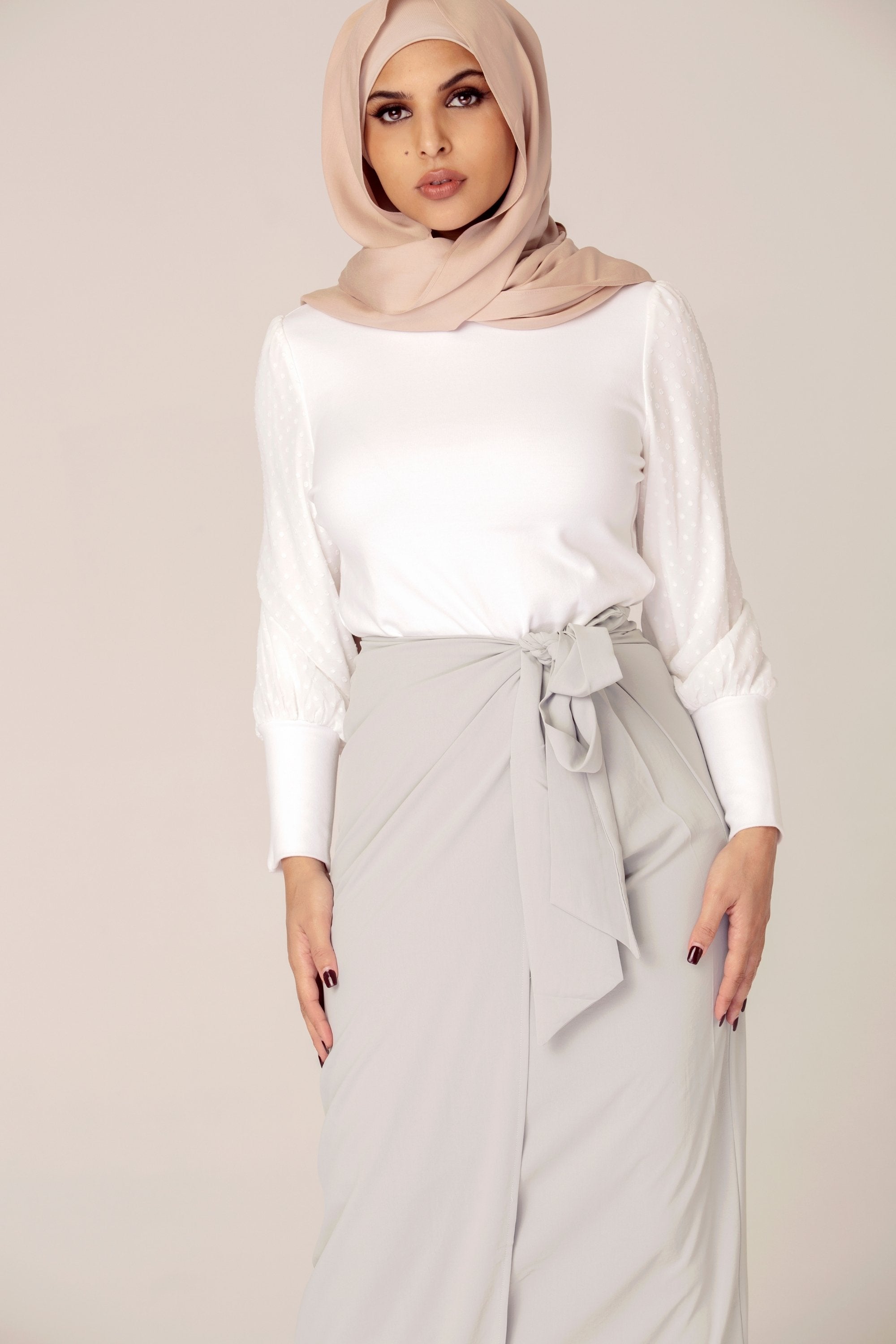 White maxi clearance skirt hijab